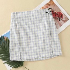 SHEIN Plaid Split Hem Mini Skirt